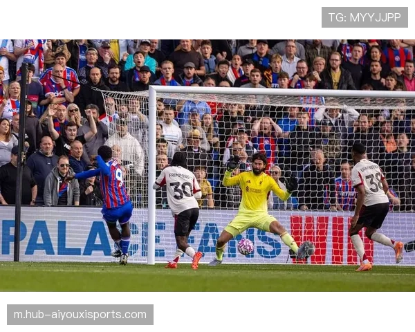 水晶宫主场不敌伯恩利 错失逃离降级区良机